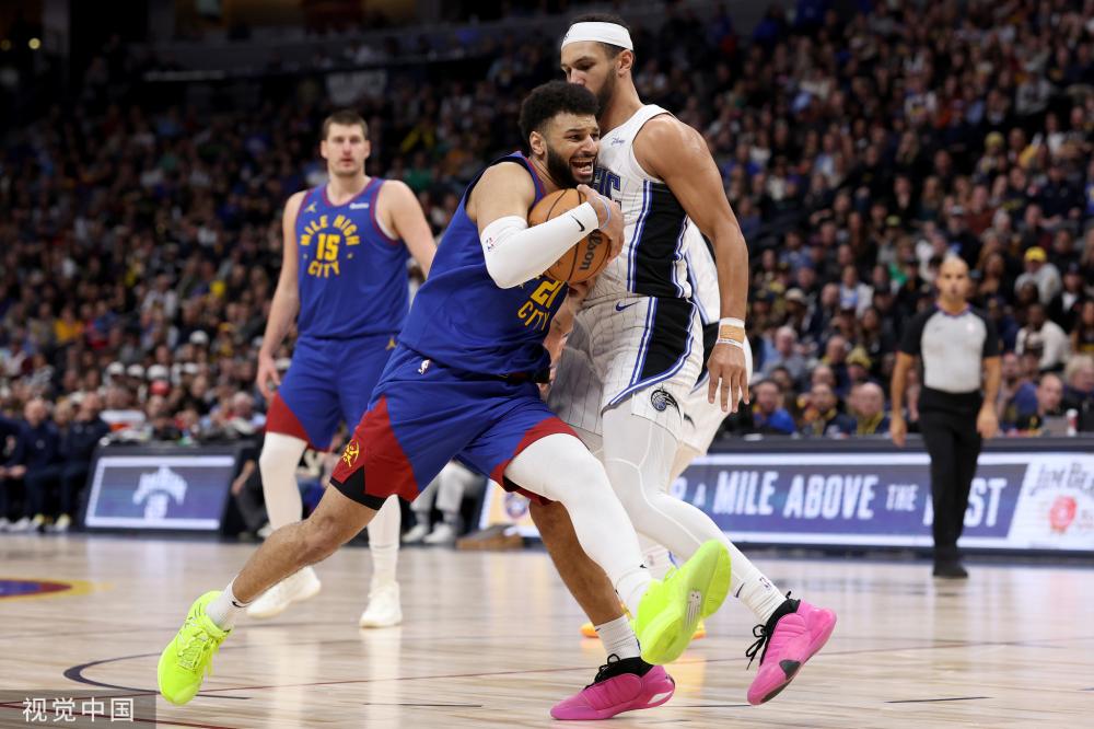 特魯西埃：看到越南可提升30%！鼓勵中國球員提升頭腦意識！.