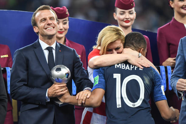 与年轻球员 与年轻球员